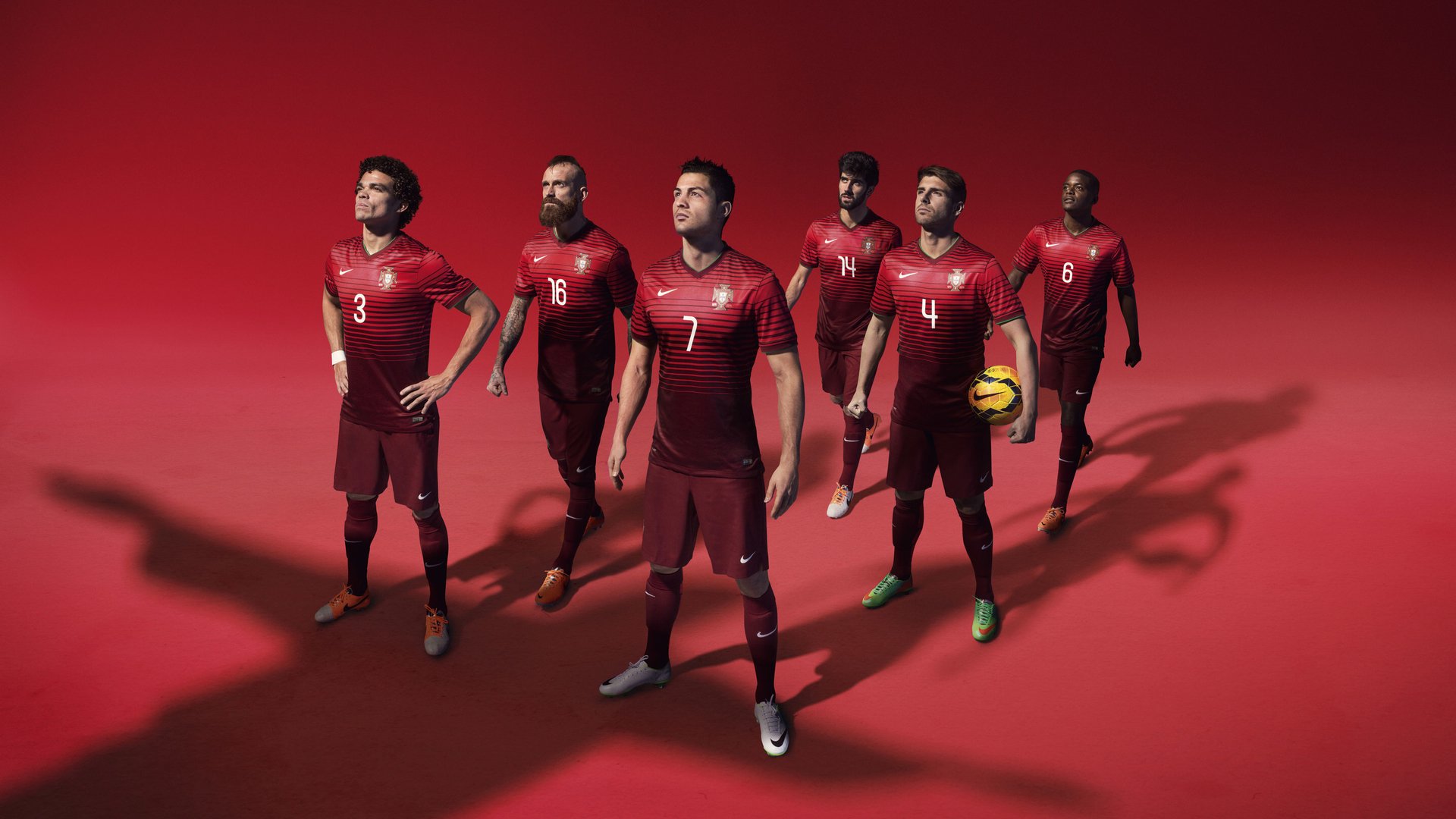 虚拟现实球场在国际比赛中首次使用，增强观赛新体验，虚拟现实场景建模技术